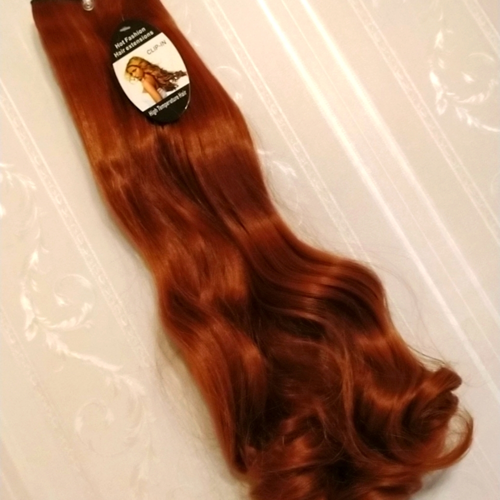 🌺Gorgeous auburn clip in high temp 23" wavy extensions🪷
